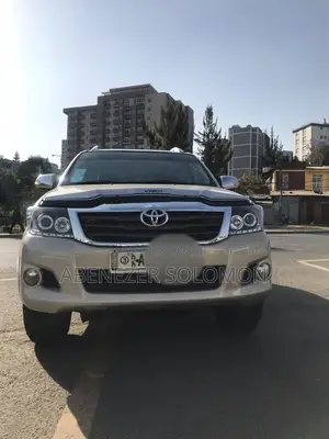 Toyota Hilux 2015 Silver