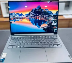 New Laptop Lenovo Yoga 7i 16GB Intel Core i5 SSD 512GB