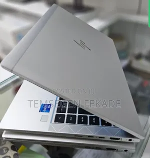 New Laptop HP EliteBook 830 G8 16GB Intel Core i7 SSD 512GB