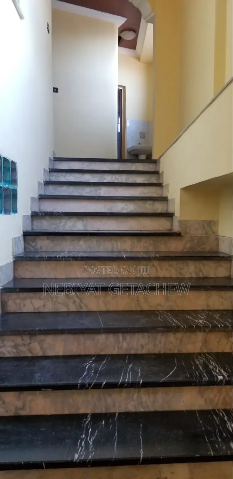 5bdrm House in G+1 House, Yeka for sale