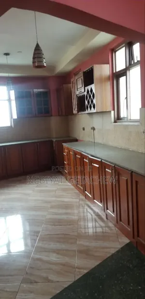 5bdrm House in G+1 House, Yeka for sale