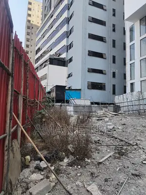 700m2 Plot for Sale – Heart of Au Area – Excellent Road Access