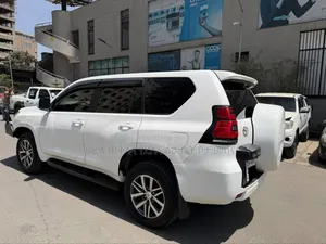 Toyota Land Cruiser Prado 2019 White