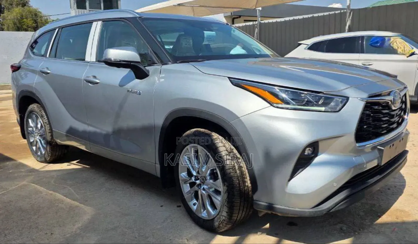 New Toyota Highlander Hybrid Limited AWD 2024 Silver