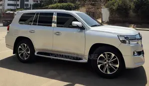 Toyota Land Cruiser 4.5 V8 VXR 2010 Silver