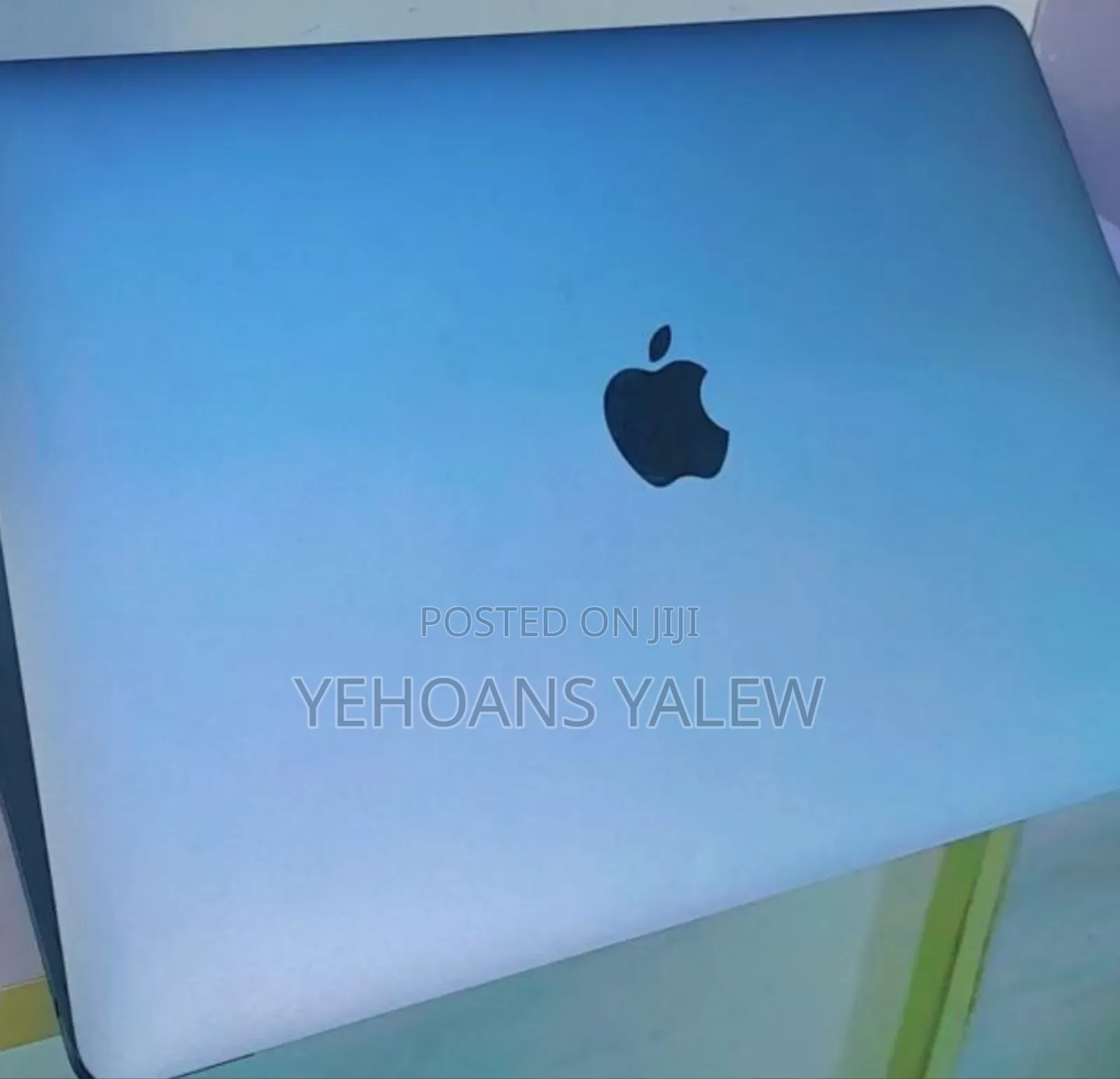 New Laptop Apple MacBook Pro 2020 M1 8GB Apple M1 Pro SSD 256GB