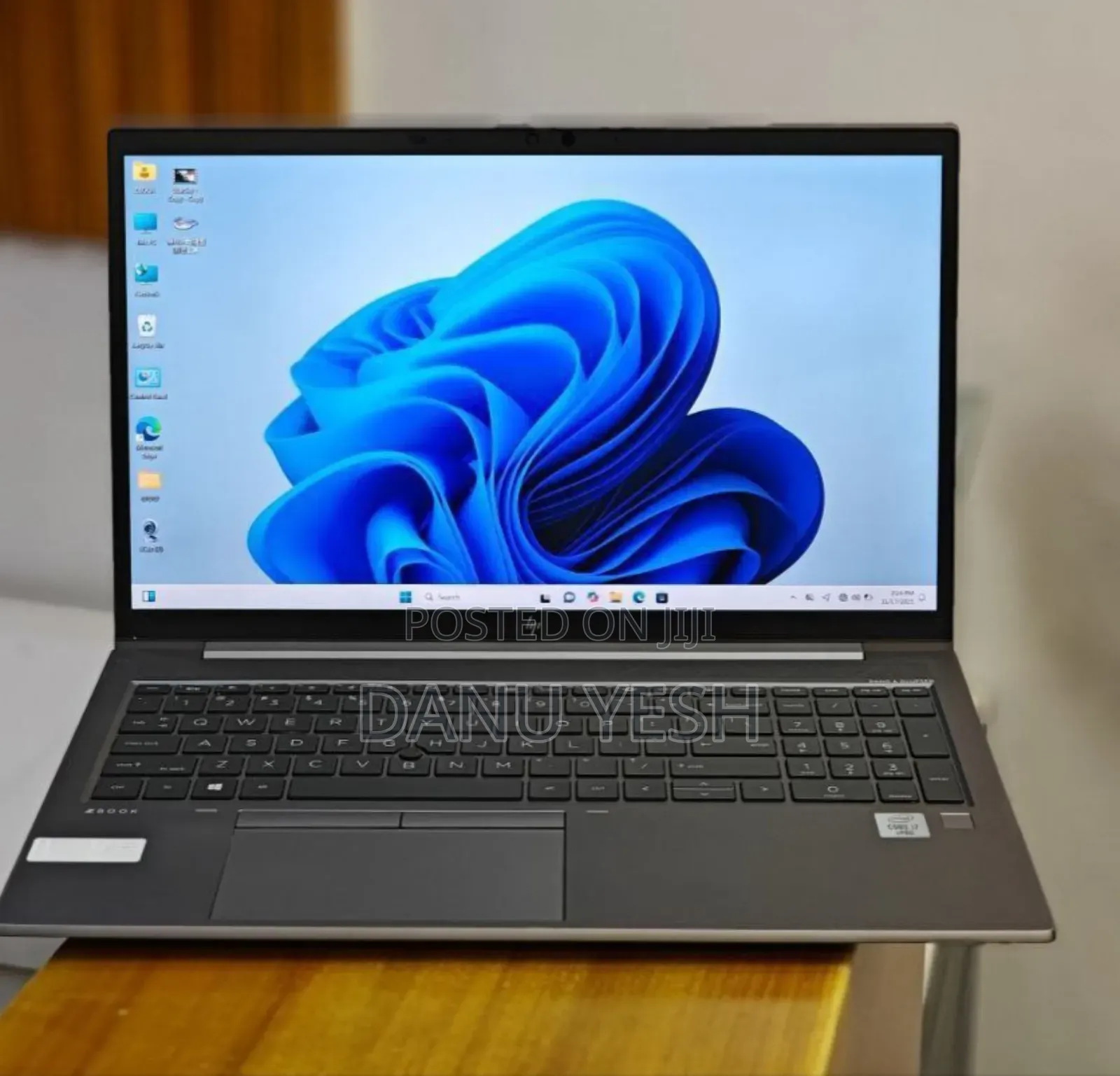 New Laptop HP ZBook Firefly 15 G7 16GB Intel Core i7 SSD 512GB