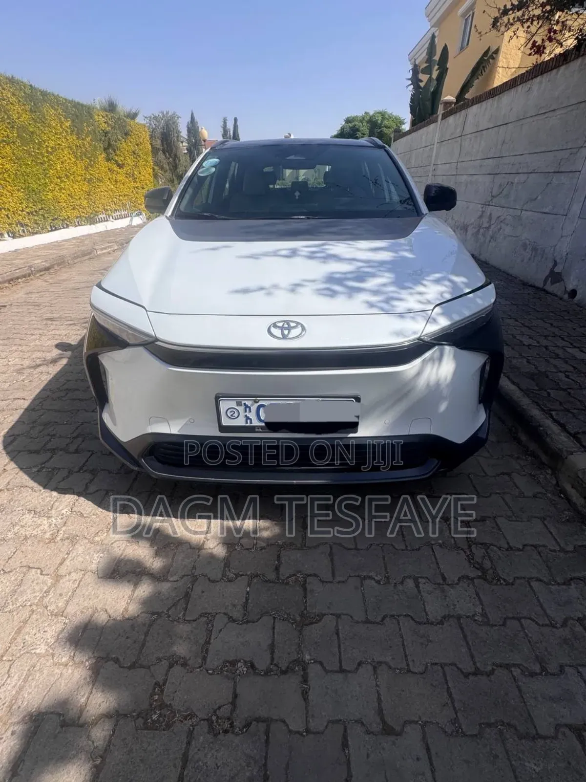 Toyota bZ4X 71.4 kWh AWD 2023 White