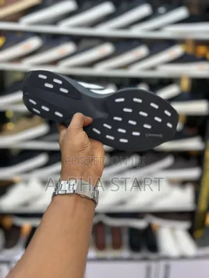 Adidas Black and White Original Men’S Running Shoes for You