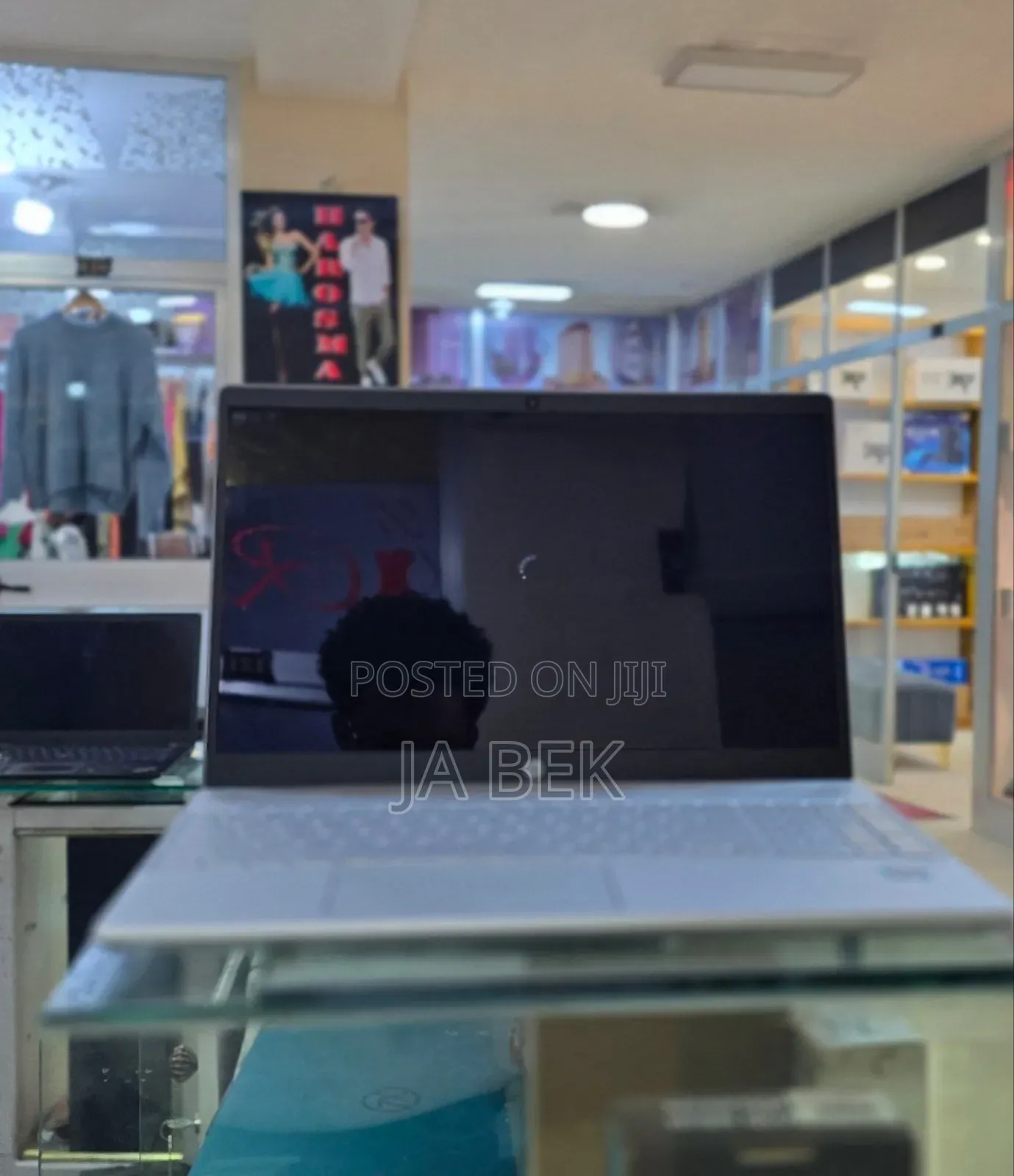 New Laptop HP Pavilion 15 12GB Intel Core i5 HDD 1T