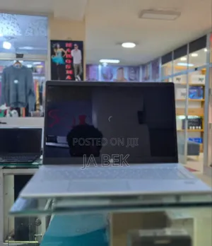 New Laptop HP Pavilion 15 12GB Intel Core i5 HDD 1T