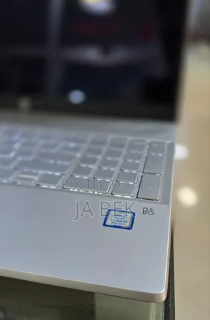 New Laptop HP Pavilion 15 12GB Intel Core i5 HDD 1T