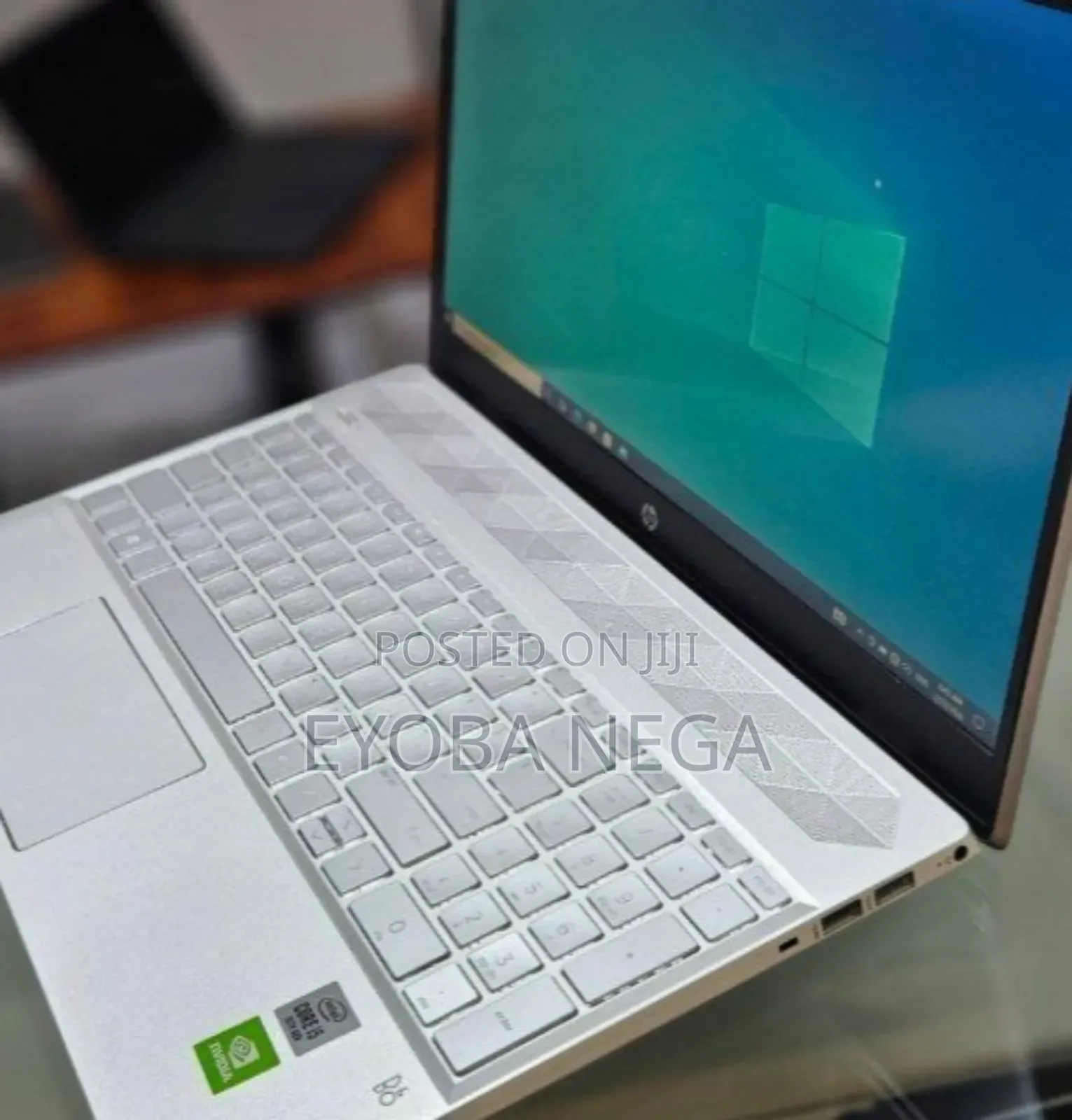 New Laptop HP Pavilion 15 8GB Intel Core i5 SSD 256GB