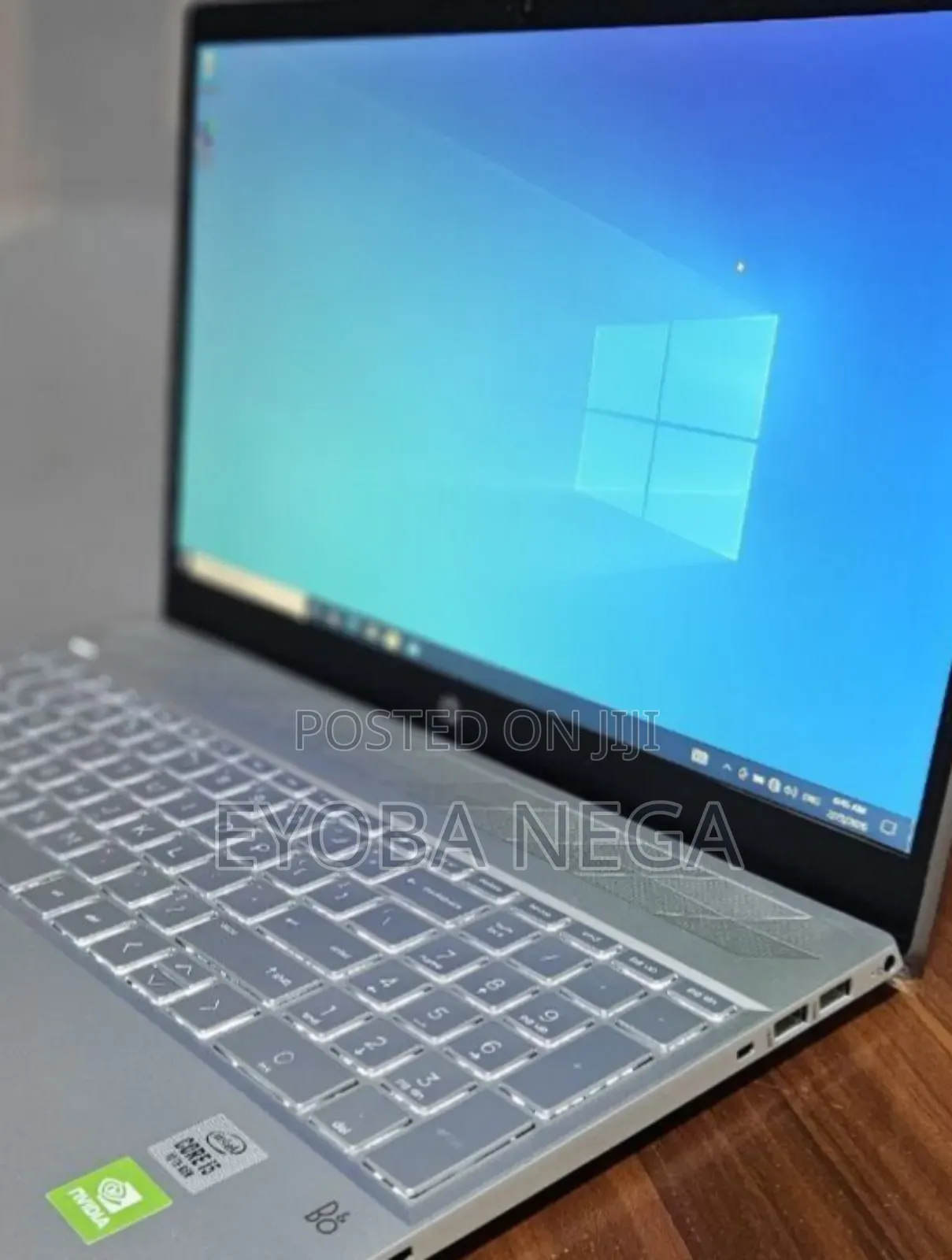 New Laptop HP Pavilion 15 8GB Intel Core i5 SSD 256GB