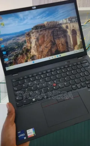 New Laptop Lenovo 16GB Intel Core i5 SSD 512GB