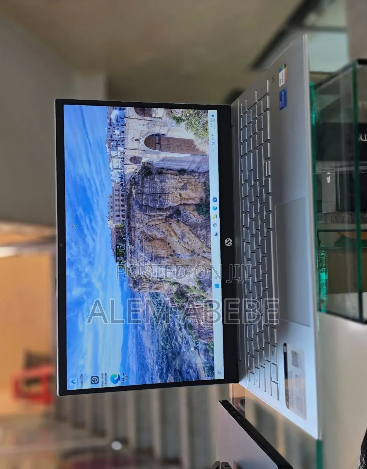 New Laptop HP Pavilion 15 8GB Intel Core i5 SSD 512GB