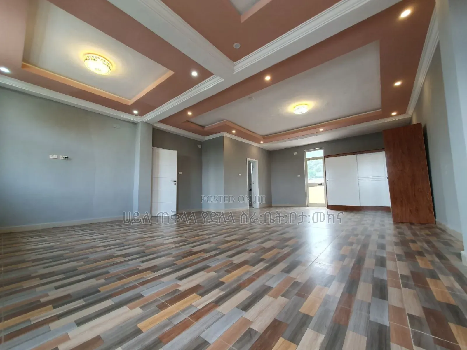 Furnished 10bdrm Townhouse/Terrace in Kebena Area, Arada for sale