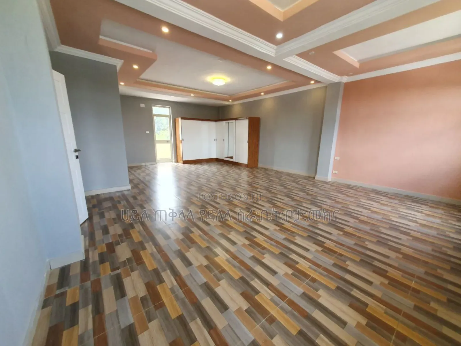 Furnished 10bdrm Townhouse/Terrace in Kebena Area, Arada for sale