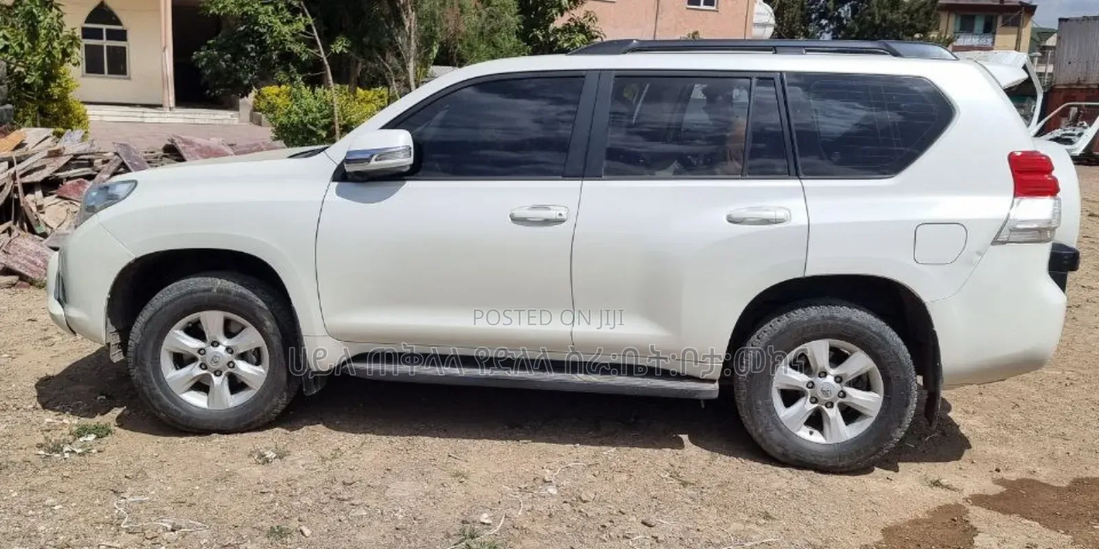 Toyota Land Cruiser Prado 2013 White