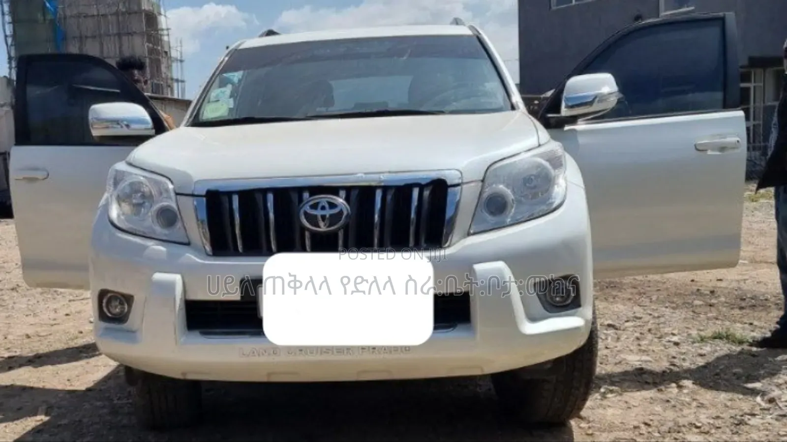 Toyota Land Cruiser Prado 2013 White