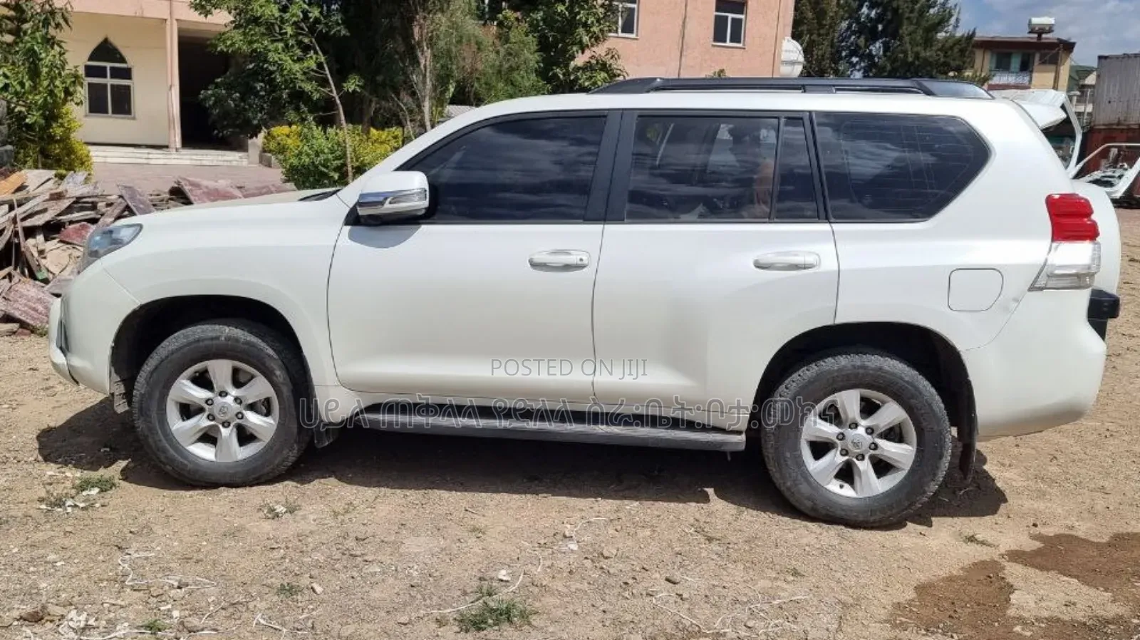 Toyota Land Cruiser Prado 2013 White