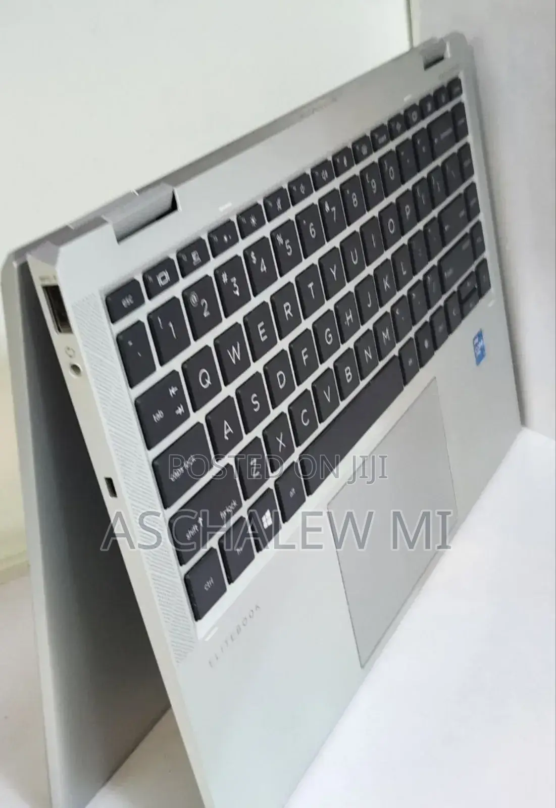 New Laptop HP EliteBook 1040 G8 16GB Intel Core i7 SSD 512GB