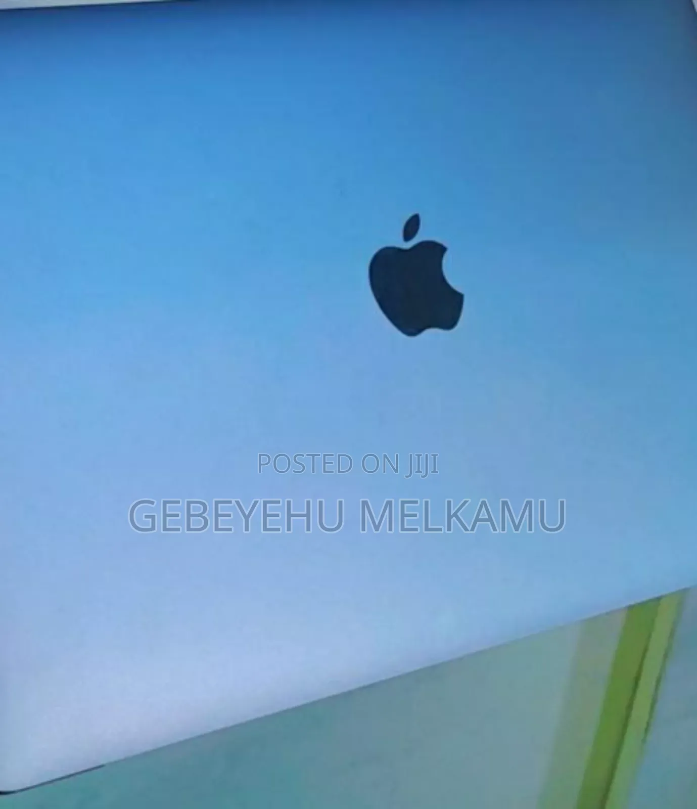 New Laptop Apple MacBook Pro 2020 M1 8GB Apple M1 SSD 256GB