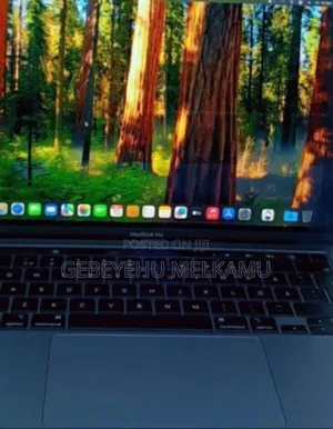 New Laptop Apple MacBook Pro 2020 M1 8GB Apple M1 SSD 256GB