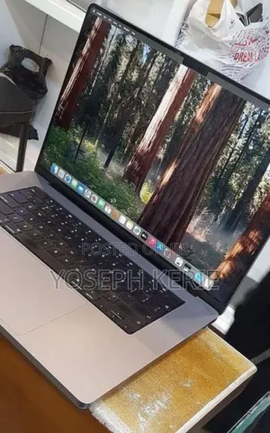 New Laptop Apple MacBook Pro M1 32GB Apple M1 Pro SSD 512GB