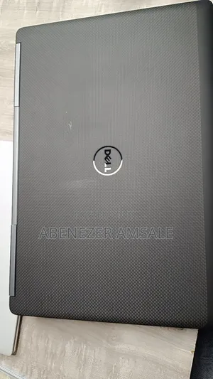 New Laptop Dell Precision 7720 16GB Intel Core i7 SSD 512GB