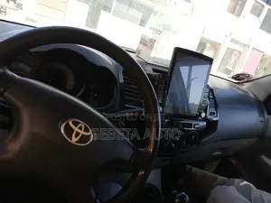 Toyota Hilux 2008 Gold