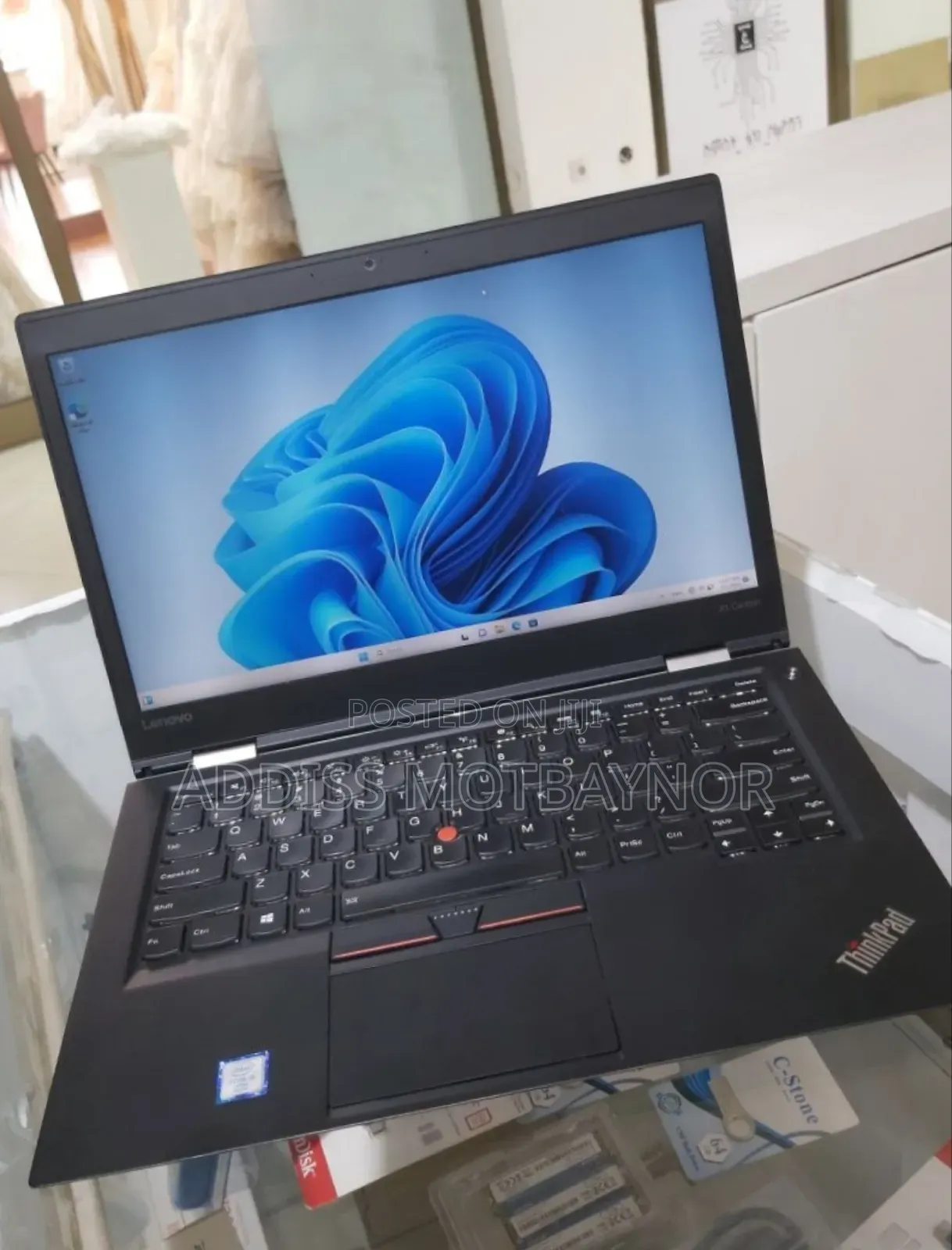 New Laptop Lenovo ThinkPad Yoga 8GB Intel Core i5 SSD 512GB
