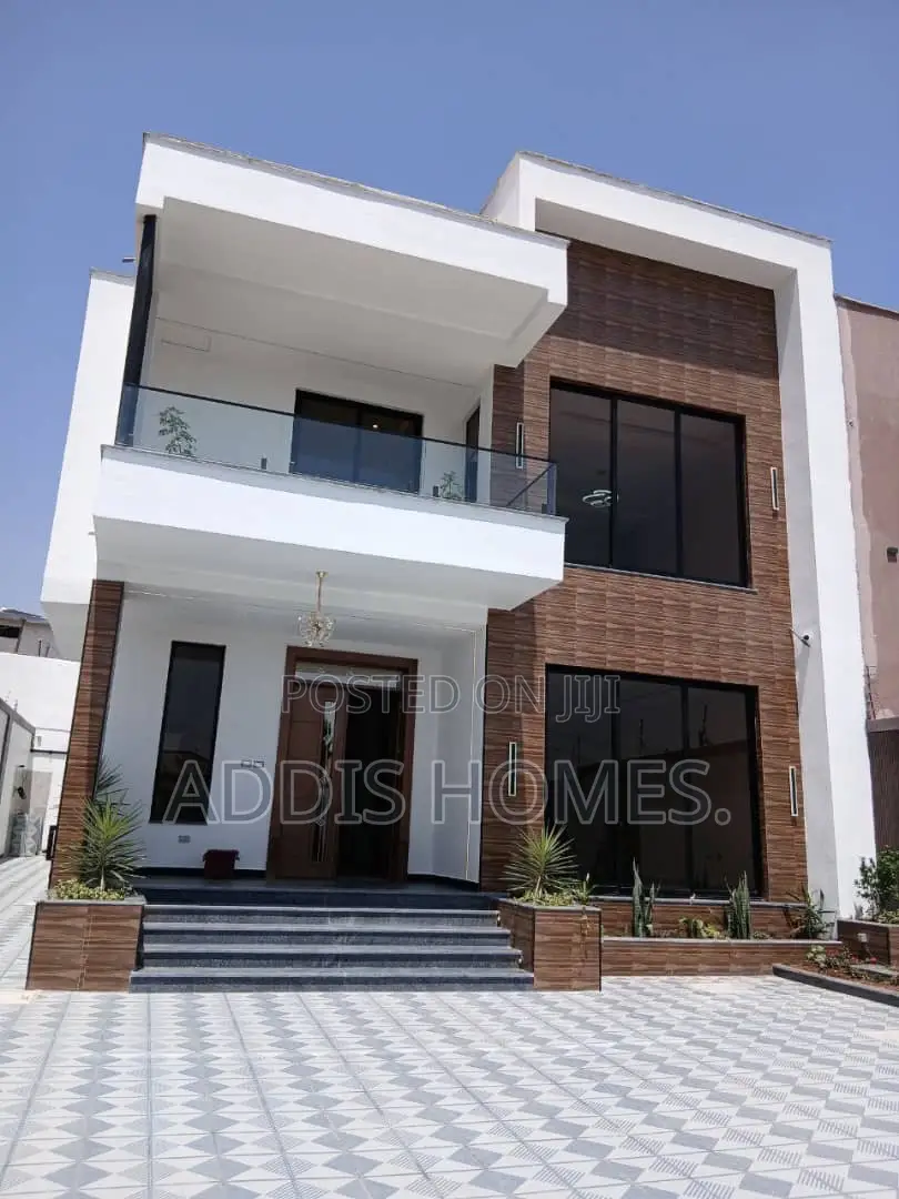 6bdrm Villa in Bole for sale