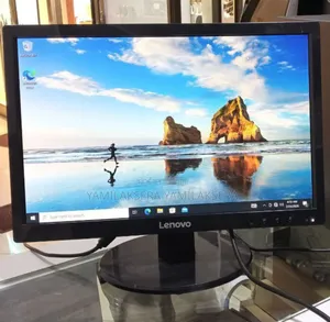 Desktop Computer Lenovo 4GB Intel Core i3 HDD 500GB