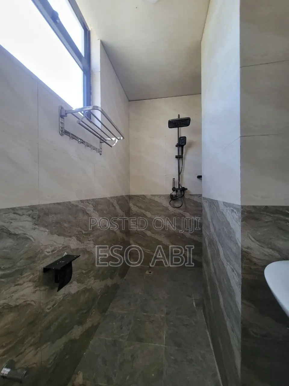 3bdrm Apartment in Nifas Silk-Lafto for sale