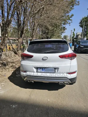 Hyundai Tucson 2018 White