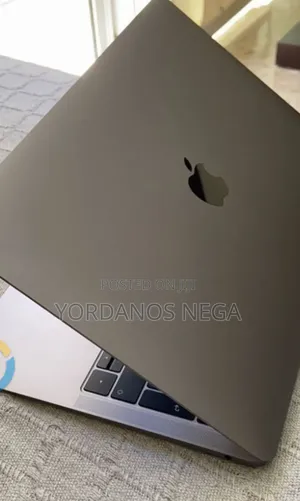 New Laptop Apple MacBook Air 2020 M1 16GB Apple M1 SSD 256GB