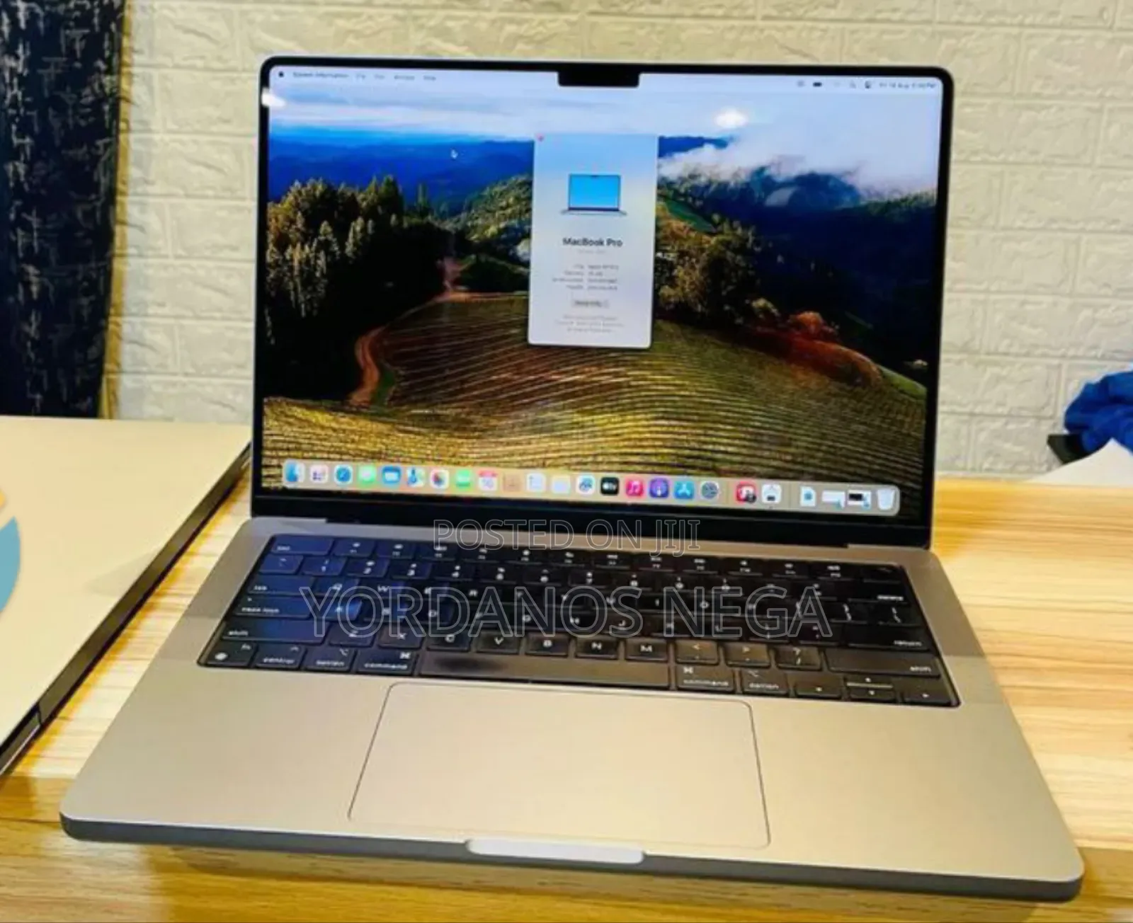 New Laptop Apple MacBook Pro M1 32GB Apple M1 Pro SSD 512GB
