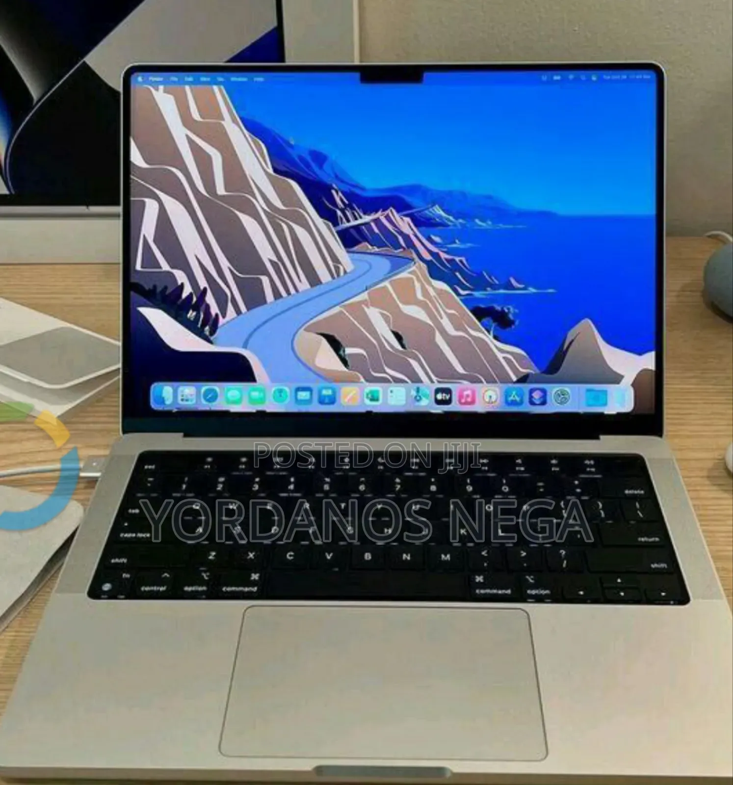 New Laptop Apple MacBook Pro M1 32GB Apple M1 Pro SSD 512GB