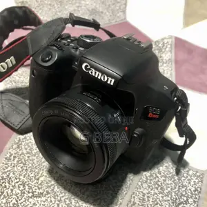 Canon T7i / 800d Camera With 50mm Portrait Lens