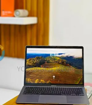 New Laptop Apple MacBook Air 2020 M1 8GB Apple M1 SSD 256GB