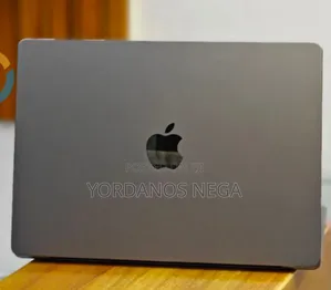 New Laptop Apple MacBook Pro M1 16GB Apple M1 Pro SSD 512GB