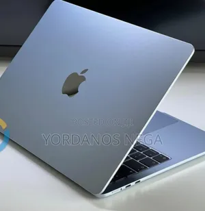 New Laptop Apple MacBook Air 2025 M4 13-inch 16GB Apple M4 SSD 256GB