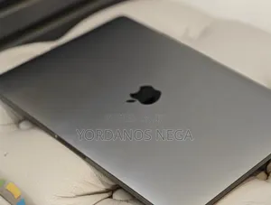 New Laptop Apple MacBook Pro 2019 16GB Intel Core i7 SSD 1T