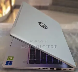 New Laptop HP EliteBook 840 G9 16GB Intel Core i7 SSD 512GB