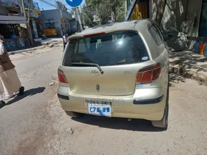 Toyota Vitz 2002