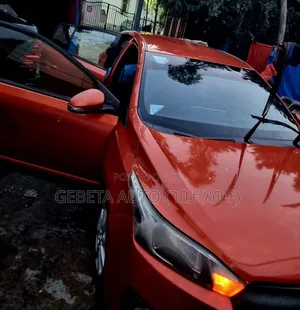 Toyota Yaris 2018 Brown