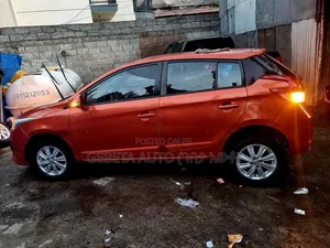 Toyota Yaris 2018 Brown