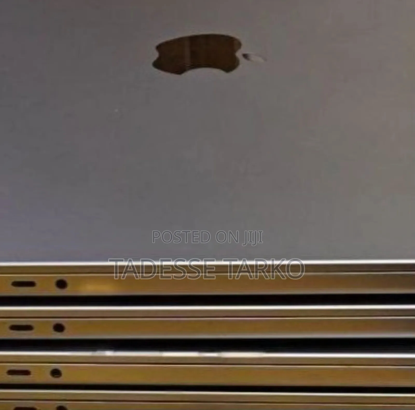 New Laptop Apple MacBook Pro M1 32GB Apple M1 Pro SSD 512GB