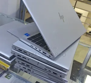 New Laptop HP EliteBook 830 G8 16GB Intel Core i5 SSD 512GB